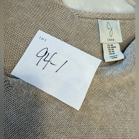 Joie beige tan knit sweater short sleeves ribbed chevron & cutout detail SZ Med - Picture 9 of 9